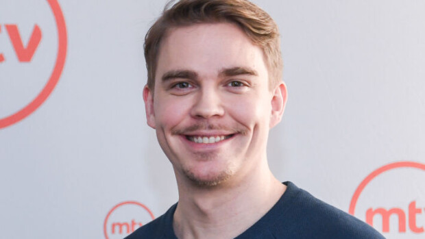 Tunnistatko Putous-tähden vanhasta kuvasta? - 'Justin Bieberkö se siinä?' Aku Sipola