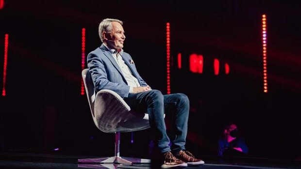Olavi Uusivirta paljastaa Pekka Haavistosta erikoisen piirteen Laulu rakkaudelle -ohjelmassa pekka haavisto