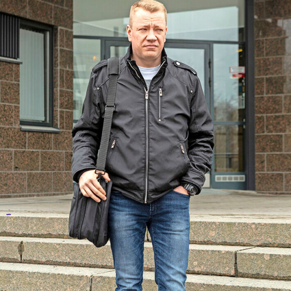 Matti Silmu kohtasi veljensä Simon elämänsä loppuaikoina vain käräjäsalissa. Matti Silmu