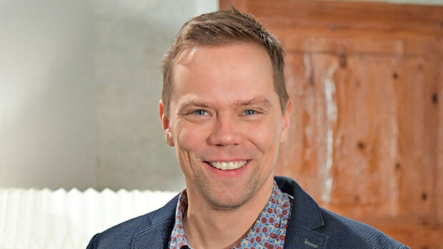 Pete Lattu paljastaa televisiossa - poliisi pidätti aseella uhaten Helsingin keskustassa Pete Lattu