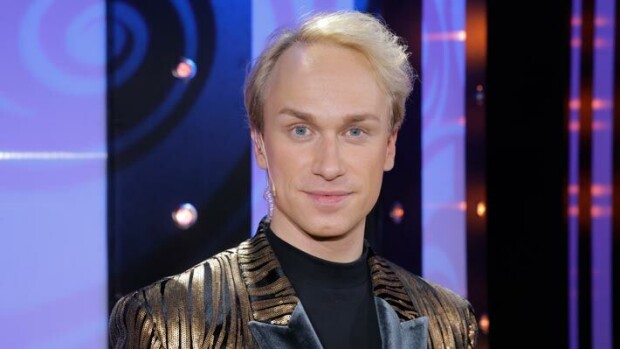 Christoffer Strandbergin häpeämättömän viihdeputiikin kassa kilisee komeasti – Putous-juontaja maksaa itselleen muhkeaa palkkaa Christoffer Strandberg