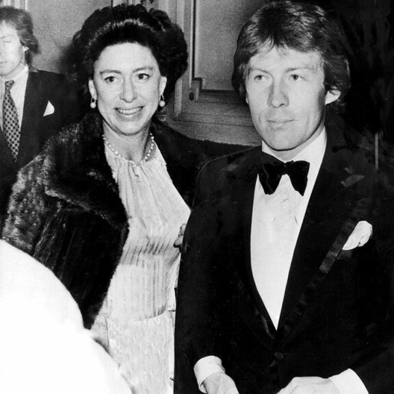 Margaret seurusteli kahdeksan vuotta rakastajansa Roddy Llewellyn kanssa. Mies oli aatelisarvoltaan baronetti. Myöhemmin hänestä tuli tv-persoon ja kirjailija. Prinsessa Margaret ja Roddy Llewellyn