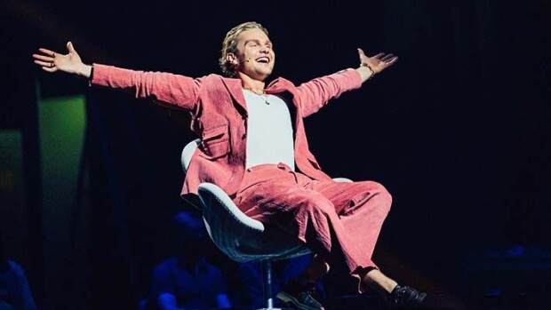 Benjamin Peltonen vollottaa valtoimenaan televisiossa: 'Raju muutos koulukiusatusta pojasta teinitytöjen ihailun kohteeksi' benjamin peltonen