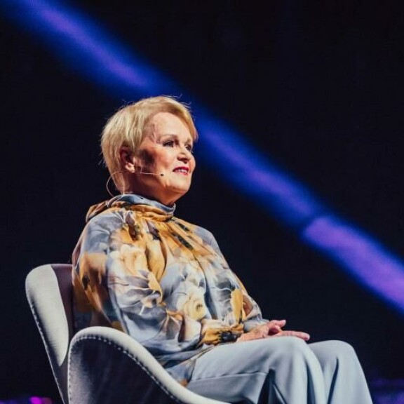 Katri Helena on mukana tuoreella Laulu rakkaudelle: Secret Song Suomi -kaudella. katri helena