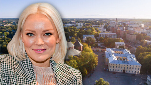 40 vuotta tänään täyttävä Anna Puu perusti bändin Turkuun – oletko koskaan kuullutkaan tästä orkesterista? ”Se on ironinen nimi” Anna Puu.