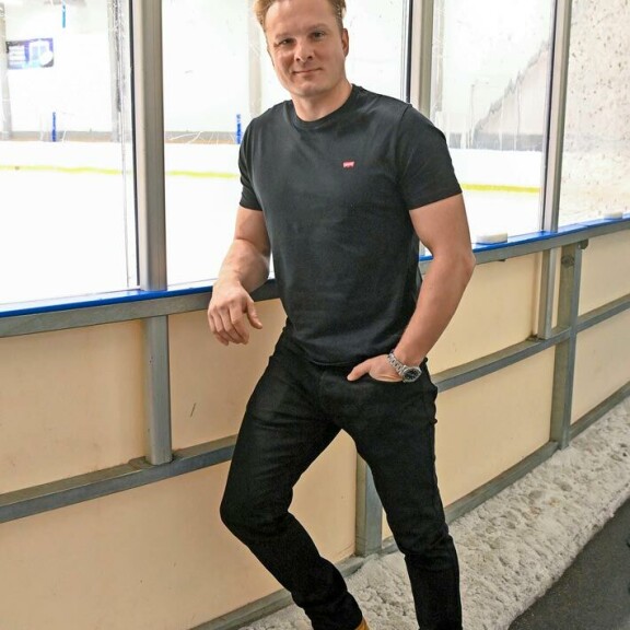 Tuntemattomasta sotilaasta tuttu Severi on harjoitellut ahkerasti elämänsä ensimmäistä elokuvapäärooliaan varten. Tuntemattomasta sotilaasta tuttu Severi on harjoitellut ahkerasti elämänsä ensimmäistä elokuvapäärooliaan varten.