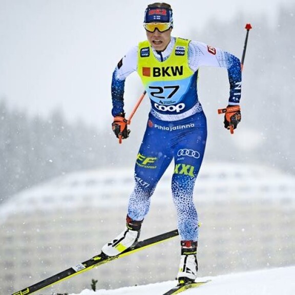 Jasmi löi viime talvena epäilijöille luun kurkkuun osana sensaatiomaista, MM-pronssia voittanutta naisten viestijoukkuetta. Jasmi löi viime talvena epäilijöille luun kurkkuun osana sensaatiomaista, MM-pronssia voittanutta naisten viestijoukkuetta.