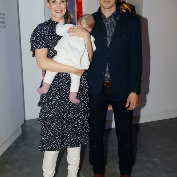 Urheilutoimittaja Lauralla ja ex-hiihtäjä Anssilla on kaksi lasta. Kuva syksyltä 2020. Urheilutoimittaja Lauralla ja ex-hiihtäjä Anssilla on kaksi lasta. Kuva syksyltä 2020.