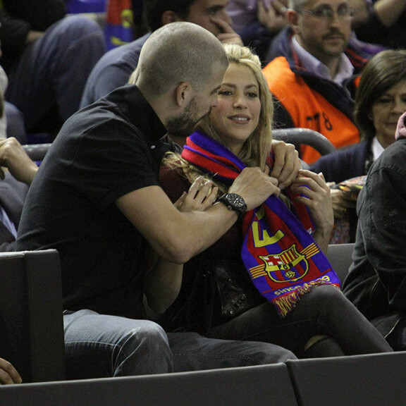 Shakira on tuttu näky koripallomatsien katsomossa. Shakira ja Gerafd Piqué