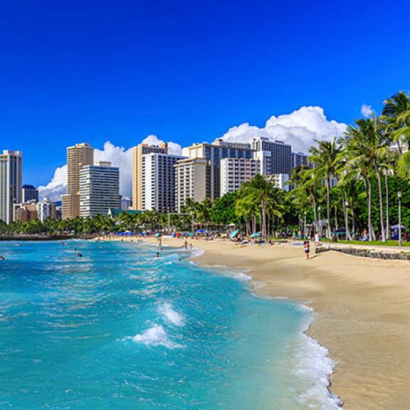 Lauri perheineen asuu idyllisellä Oahun saarella Havaijilla. oahu