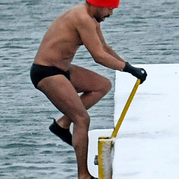Takavuosien ruutuhousuisesta kohukansanedustajasta on kuoriutunut sulavalinjainen Speedo-mies. jani toivola