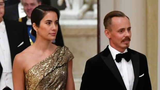 Jasper Pääkkösen ja Alexandra Escatin tytär on kuukauden ikäinen - äiti teki paljastuksen vauva-arjesta alexandra escat, jasper pääkkönen