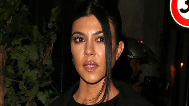 Oho! Kourtney Kardashian julkaisi yllättäen kuvan Suomesta - yksityiskohta paljasti sijainnin Kourtney Kardashian