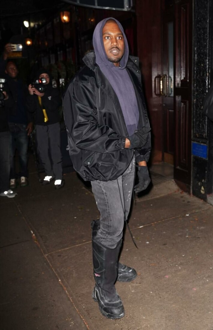 Kanye on joutunut viime viikkojen alla otsikoihin kummallisten mustasukkaisuuskohtaustensa vuoksi. a