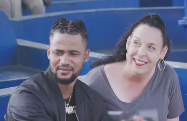 90 päivää morsiamena -kolmiodraama: "Olenko se tämän porukan isoäiti?"