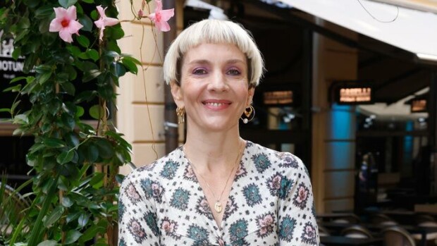 Cheekiltä miljoonalukaalin ostanut Maria Veitola järjesti naapuriasunnon äidilleen Maria Veitola