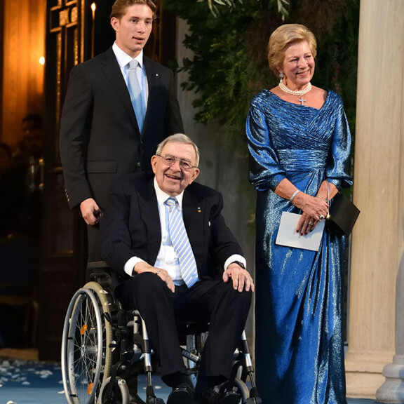 Lokakuussa Konstantin ja vaimonsa Anne-Marie osallistuivat poikansa prinssi Philipposin häihin. Kreikan ex-hallitsijapari Konstantin ja Anne-Marie