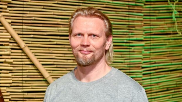 Kansanedustaja Marko Asell hoiperteli Hesburgerissa – kuva! Marko Asell