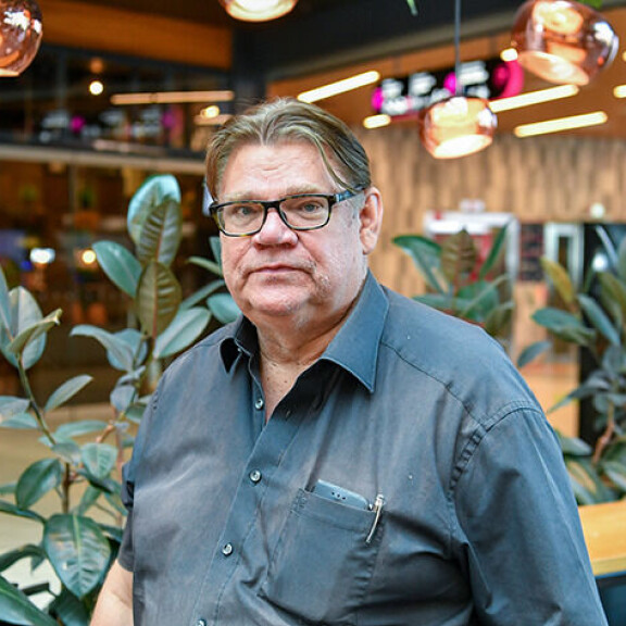 Timo Soini julkaisi viime vuonna Yhden miehen enemmistö -kirjan. Timo soini