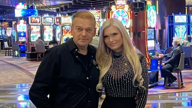 Kurre Westerlund ei säästele Las Vegasissa! Hemmottelee Jennaa kuin prinsessaa – kuvat! Jenna Välikangas ja Kurre Westerlund