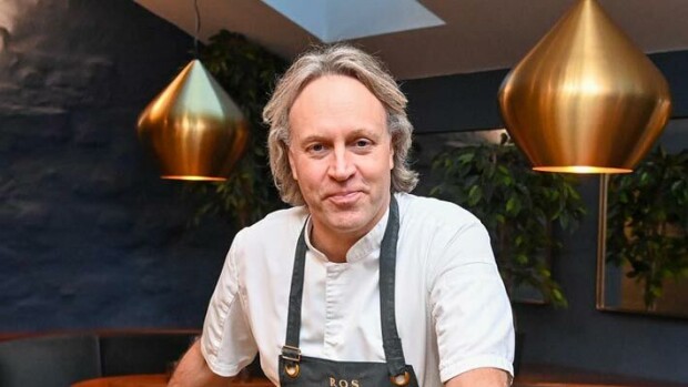 Huippukokki Kari Aihisen uudenvuoden ruokavinkit: Aina voi myös juoda bisseä! Kari Aihinen