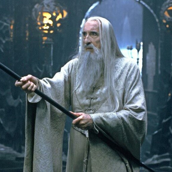 Peter Jacksonin Taru sormusten herrasta -trilogian ensi-illasta 20 vuotta – Seiska selvitti tähtien kohtalot Christopher Lee