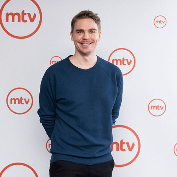 Tässä ovat uudet Putous-tähdet: Mukana tuttuja kasvoja sekä Salkkarit-komistus! Putous Aku Sipola
