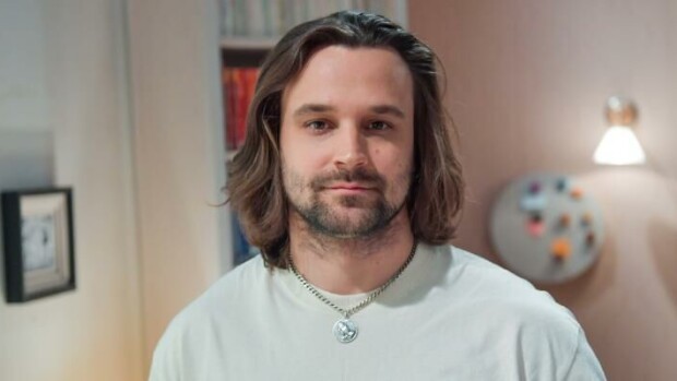 Mikä nappisilmä! Tunnistaisitko Salkkarit-tähti Mikko Parikkaa lapsuuskuvasta? Mikko Parikka