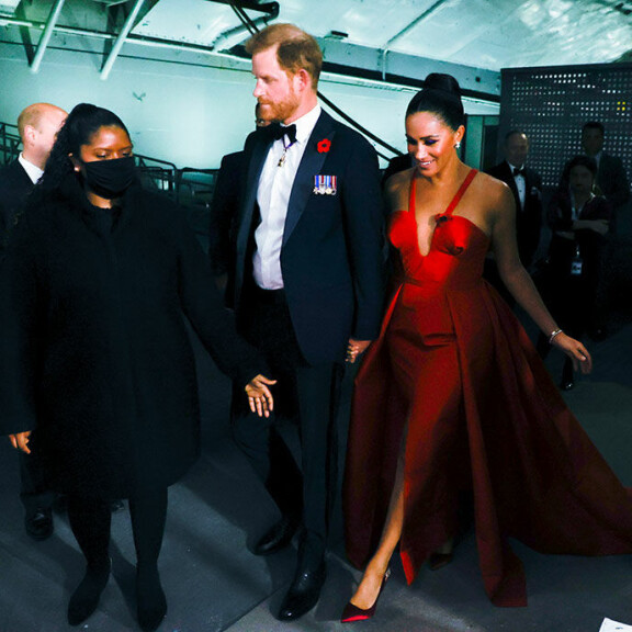 Harry ja Meghan osallistuivat marraskuussa veteraanien hyväksi järjestettyyn gaalaan. Sussexin herttuapari Harry ja Meghan