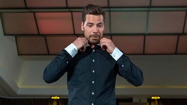 Katso video! Hannu Pikkarainen irrotteli karaokebaarissa Tuure Boeliuksen kanssa – Martina fiilisteli Vanajanlinnassa Hannu Pikkarainen