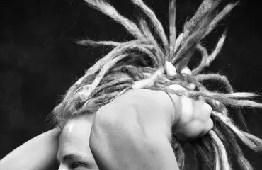 Raju känniriita Oulussa: Isä leikkasi väkivalloin 34 rastaa 17-vuotiaan poikansa päästä – tällainen tuomio seurasi