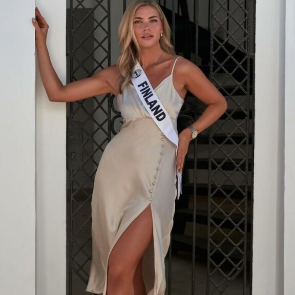Tamperelainen Emilia Lintala, 22, on edustanut Suomea myös kansainvälisissä kauneuskilpailuissa. Tamperelainen Emilia Lintala, 22, on edustanut Suomea myös kansainvälisissä kauneuskilpailuissa.