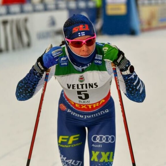 Kristaa otti päähän, kun perjantain sprintin finaalipaikka jäi saavuttamatta. Lauantaiksi hän lupasi ladata itsensä sisuuntuneena laduille. Kristaa otti päähän, kun perjantain sprintin finaalipaikka jäi saavuttamatta. Lauantaiksi hän lupasi ladata itsensä sisuuntuneena laduille.