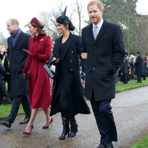 William ja Kate sekä Meghan ja Harry matkalla joulukirkkoon Sandringhamissa vuonna 2018. Vielä tuolloin nelikon välit olivat kunnossa. Harry ja Meghan