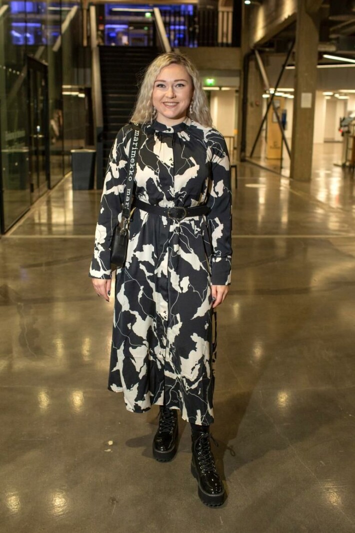 Venla kertoi saaneensa Instagram-tilillään positiivista palautetta. - Vähän olen Jodelia vilkaissut, mutta muuten en seuraa sarjan somekeskusteluja. venla, ensitreffit alttarilla