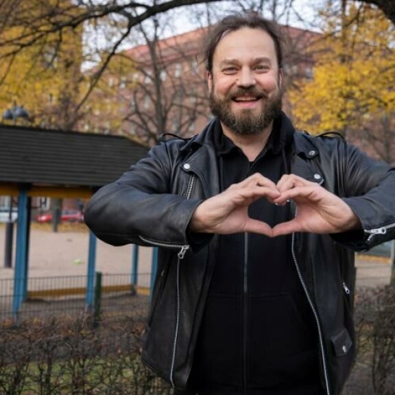 Harri on niittänyt viime vuosien aikana suosiota radiojuontamisen ohella Temptation Island -ohjelmassa. Harri on niittänyt viime vuosien aikana suosiota radiojuontamisen ohella Temptation Island -ohjelmassa.