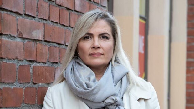 Ex-kiinteistökuningatar Kaisa Liskin vaikeudet jatkuvat: vouti ja tuomarit perässä – hurja summa ulosotossa Kaisa Liski