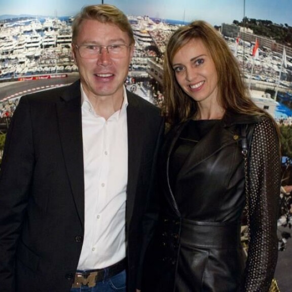 Mika ja Marketa Häkkinen asuvat lapsineen Monacon ruhtinaskunnassa. Mika ja Marketa Häkkinen asuvat lapsineen Monacon ruhtinaskunnassa.