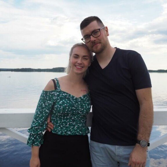 Kalle löysi ohjelmasta rinnalleen Kempeleestä kotoisin olevan Niinan. Kalle löysi ohjelmasta rinnalleen Kempeleestä kotoisin olevan Niinan.