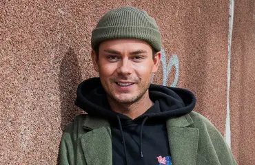 Lemmenleikit tv-ohjelmassa herättivät keskustelua - näin Niko Saarinen kommentoi tosi-tv-seksikohuaan