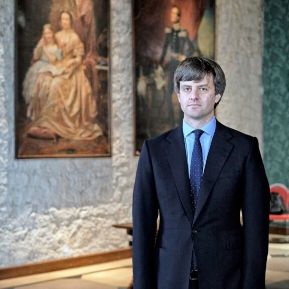 Linnan ja tilusten lisäksi Ernst Augustin poika luovutti miljoonien eurojen arvosta suvun taidetta museokäyttöön. Linnan ja tilusten lisäksi Ernst Augustin poika luovutti miljoonien eurojen arvosta suvun taidetta museokäyttöön.