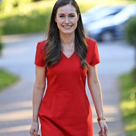 Sanna Marin on saanut mainetta juhlijana jo aiemmin. Kuukausiliitteen henkilökuvassa paljastettiin, että hän oli opiskeluaikoinaan bileministeri. Sanna Marin on saanut mainetta juhlijana jo aiemmin. Kuukausiliitteen henkilökuvassa paljastettiin, että hän oli opiskeluaikoinaan bileministeri.