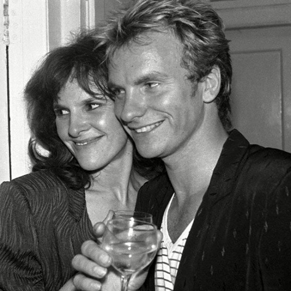 Sting jätti ensimmäisen vaimonsa toisen naisen vuoksi. Sting ja Frances Tomelty