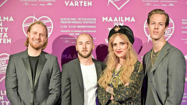 Haloo Helsinki! -hääyllätys! Kitaristi Leo Hakanen naimisiin pitkäaikaisen rakkaansa kanssa - 'Elämäni upein päivä' Haloo Helsinki!