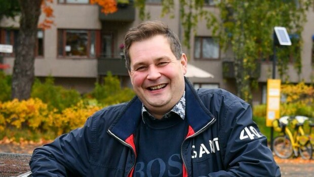 Hämmentävä velkasotku! Jethro Rostedt teki salaisen sopimuksen – 700 000 euron ulosottomerkintä katosi! Jethro Rostedt
