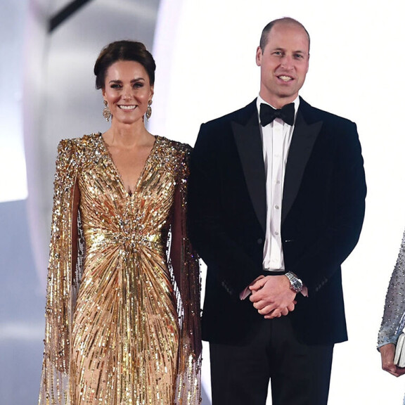 Asukokonaisuus sai lehdistönkin haukkomaan henkeään, sillä media on hehkuttanut Katen tyyliä vuolaasti. Herttuapari toden totta edusti. William ja Kate