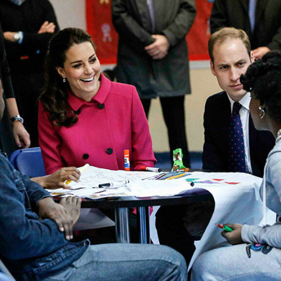 William ja Catherine tapasivat joulukuussa 2014 opiskelijoita New Yorkin -matkallaan. Cambridgen herttuapari William ja Catherine