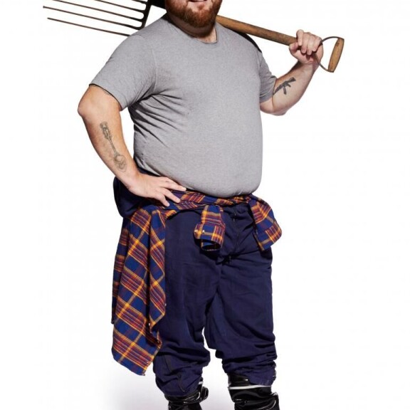 Akseli nähdään ensi vuonna kisaamassa uudella Farmi Suomi -kaudella. Akseli nähdään ensi vuonna kisaamassa uudella Farmi Suomi -kaudella.