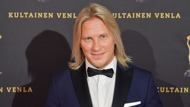 Sami Kuronen muistelee traumaattista tilannetta uimahallissa: 'Se oli viimeinen kerta kun vedin miesten uimahousut jalkaan!' Sami Kuronen