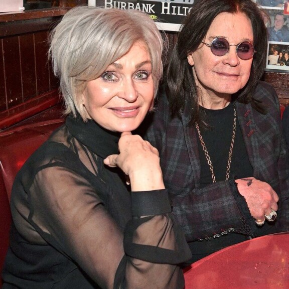 Ringo Starr hurmaantui Bond-tytöstä, väkivalta ja pettäminen värittävät Ozzy Osbournen avio-onnea – pitkät liitot ovat musiikkibisneksessä harvinaisuus Ozzy ja Sharon